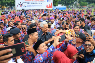 Kades dan Perangkatnya Mesti Kompak Bangun Desa