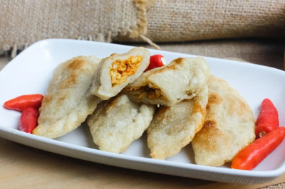 Resep Cireng Isi Ayam Suwir Pedas Pedas Gurih, Bikin Nagih!